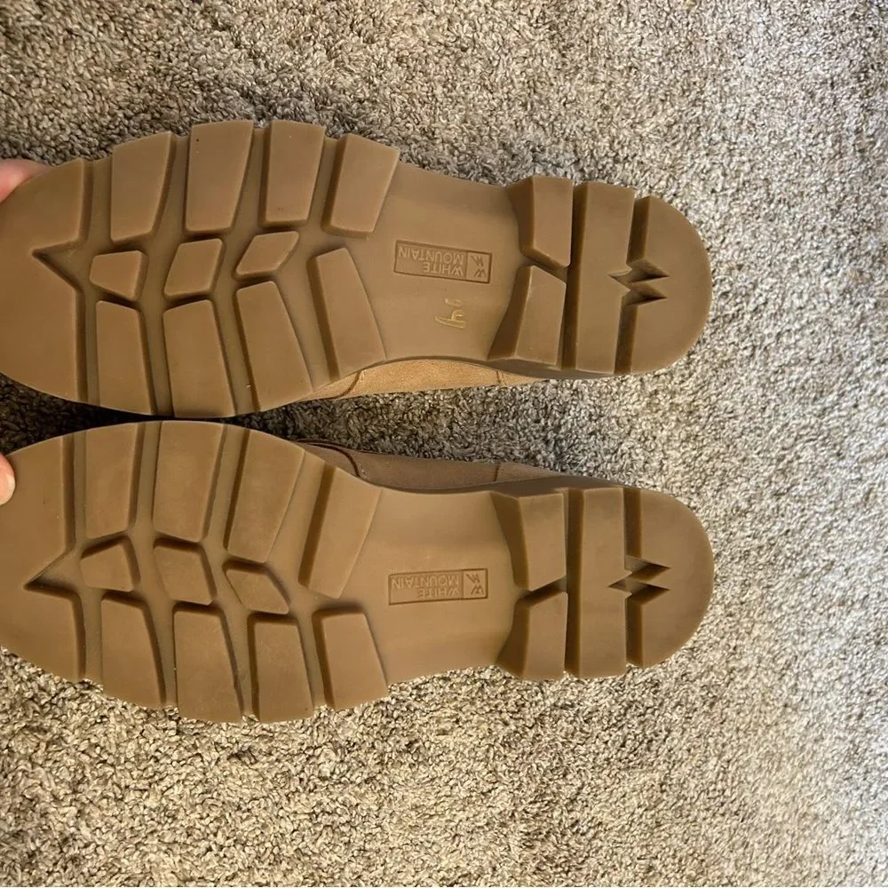 White Mountain chunky suede